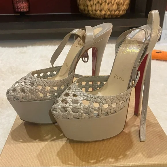 100% authentic Christian Louboutine tress cool Pierre 160